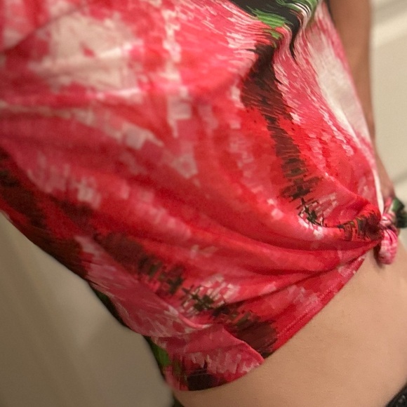 💫H&M Colorful Basic Women’s Short Sleeves Tie-Hem up See Trough Cropped T… - Picture 3 of 7